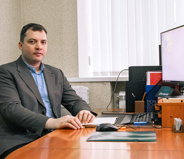 Директор Ушаков Арсений Владимирович