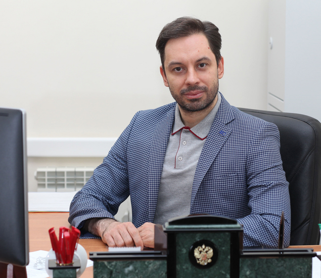 Декан Орлов Михаил Олегович