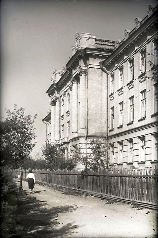 5 корпус СГУ 1952 год