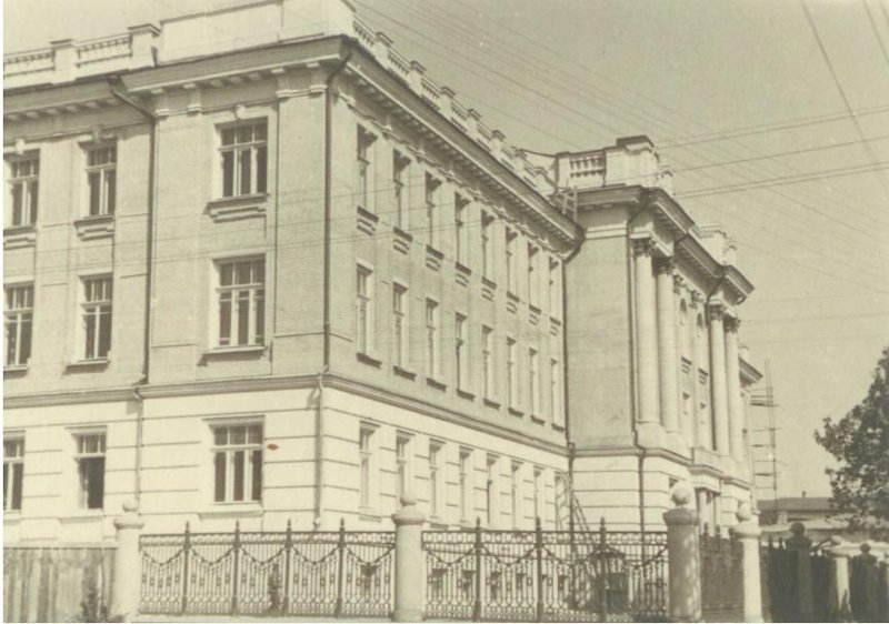 5 корпус СГУ 1953 год.jpg