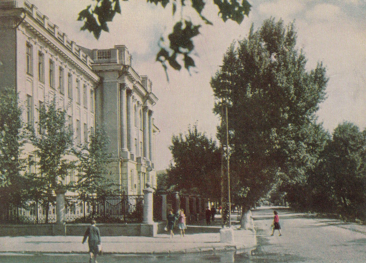 5 корпус СГУ 1965 год