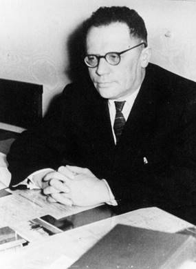 Александр Александрович Пономарев, (зав.кафедрой 1955-1967 гг.)