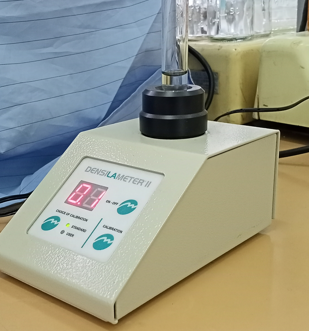 Densi-La-Meter
