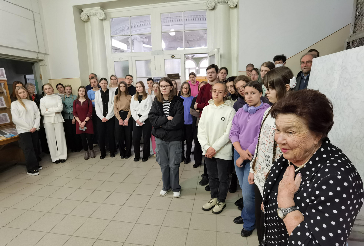 Выставка к юбилею А.П.Кривенько