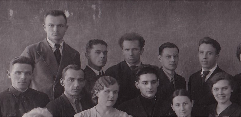 Выпускной курс физико-математического факультета 1940-1941 гг.